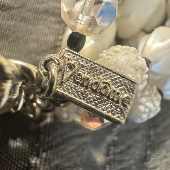 Vintage Vendôme 4-Strand White Pearlized & Crystal Bead Statement Necklace - Picture 10 of 14